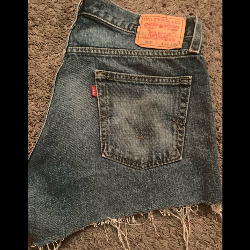 Levi’s cut off shorts